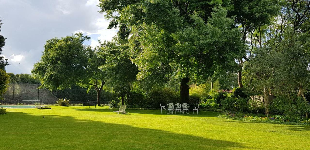 A Peaceful Retreat Bed & Breakfast Sandton Exterior photo